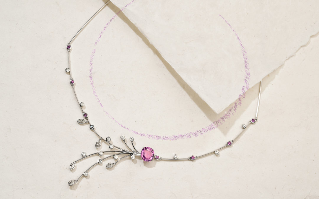 Collier époque contemporaine or gris, saphir rose et diamants